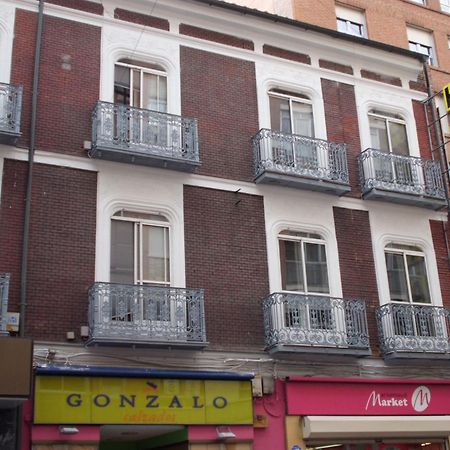 וייאדוליד Hostal Lima מראה חיצוני תמונה
