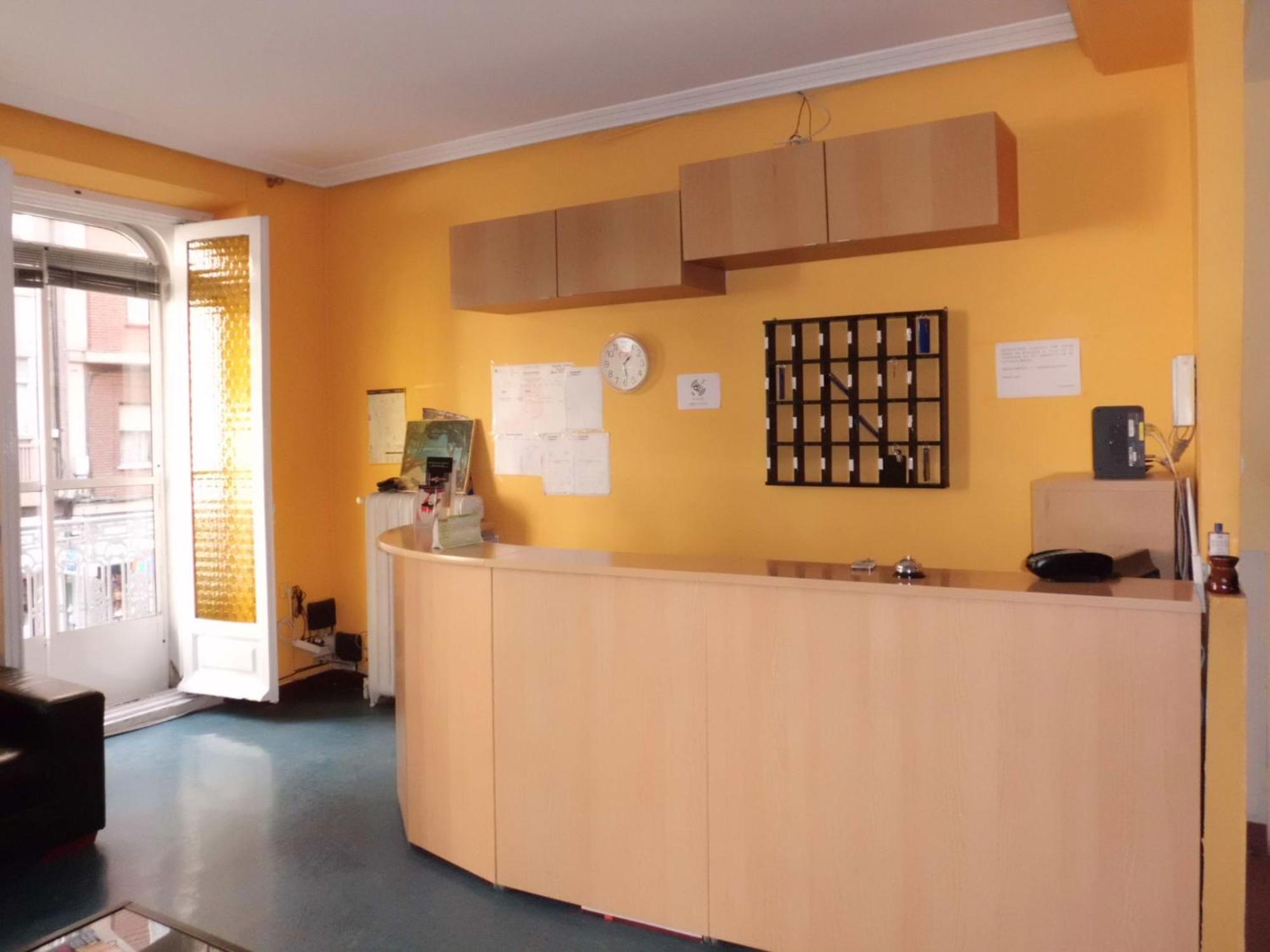 וייאדוליד Hostal Lima מראה חיצוני תמונה