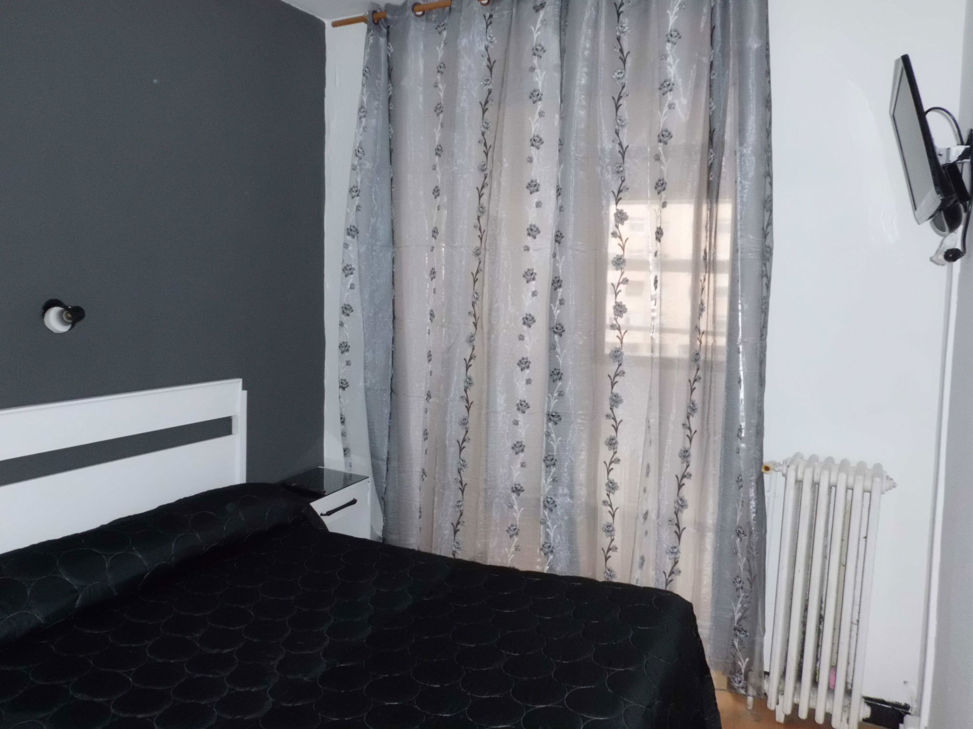 וייאדוליד Hostal Lima מראה חיצוני תמונה