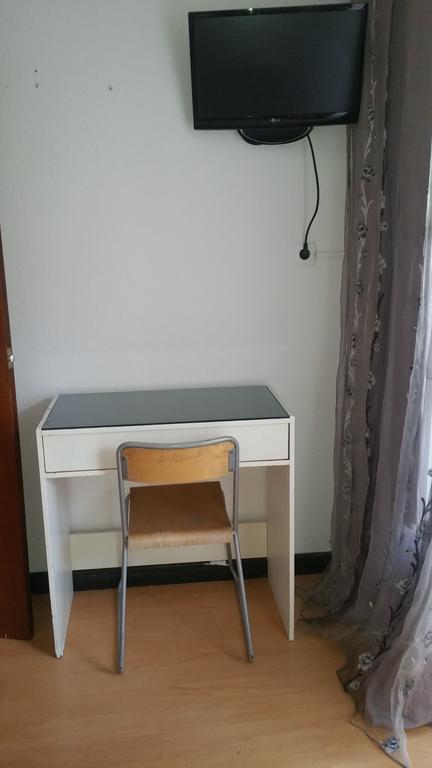 וייאדוליד Hostal Lima מראה חיצוני תמונה
