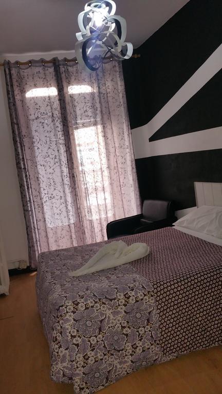 וייאדוליד Hostal Lima מראה חיצוני תמונה