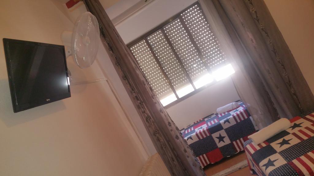 וייאדוליד Hostal Lima מראה חיצוני תמונה