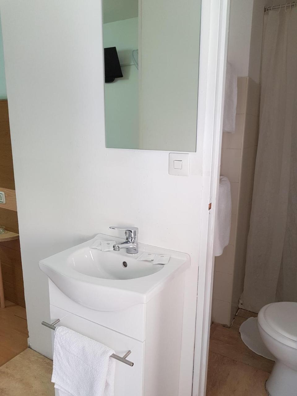 וייאדוליד Hostal Lima מראה חיצוני תמונה