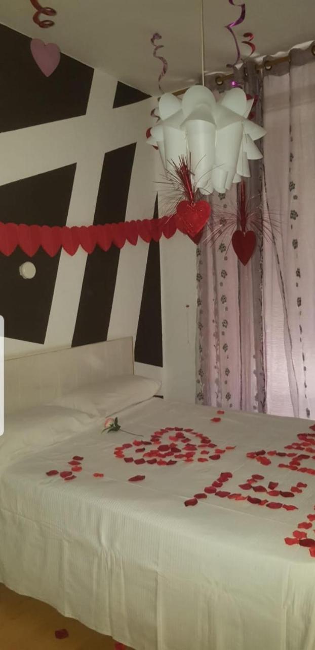 וייאדוליד Hostal Lima מראה חיצוני תמונה